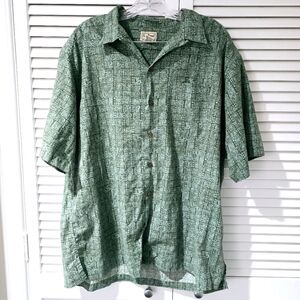 LL BEAN Mens Button Down Green Waves